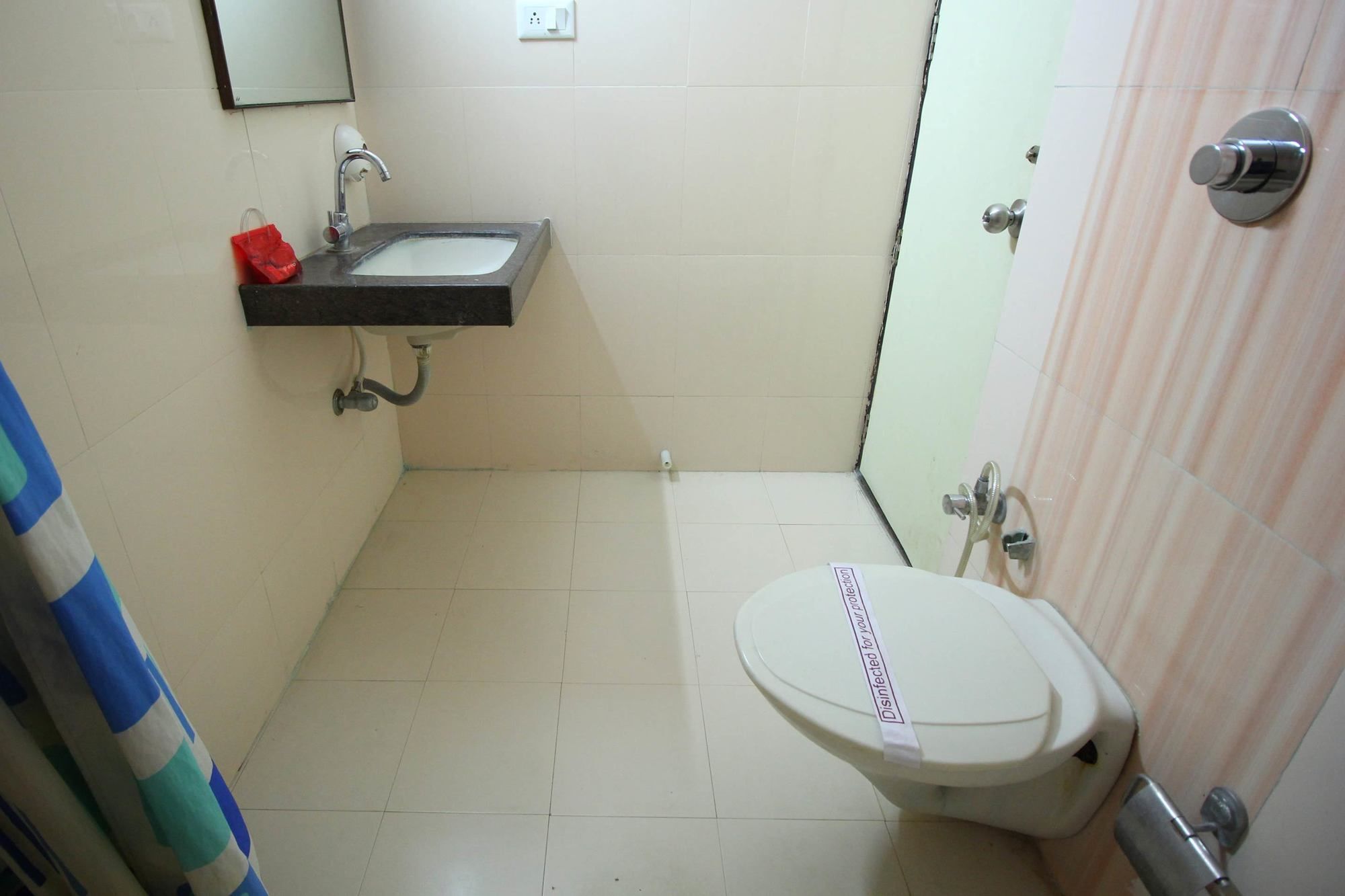 Oyo 4161 Hotel Shailly Inn Ahmedabad Exterior photo